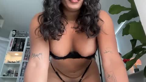 Hi Im kendra- onlyfans. isab2896 online show from 04.27.26