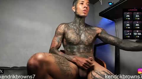 Snapshot of kendrik_brown chatting on 12.12.24 kendrick brown online show from 12.12.24