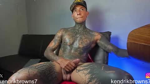 Snapshot of kendrik_brown chatting on 12.13.24 kendrick brown online show from 12.13.24
