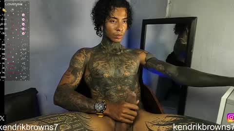Snapshot of kendrik_brown chatting on 12.28.24 kendrick brown online show from 12.28.24