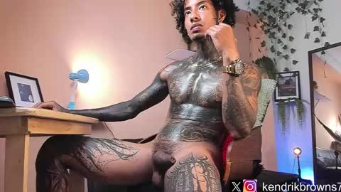 Snapshot of kendrik_brown chatting on 01.30.25 kendrick brown online show from 01.30.25