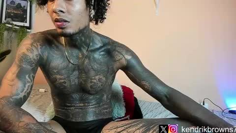 Snapshot of kendrik_brown chatting on 02.08.25 kendrick brown online show from 02.08.25