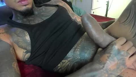 Snapshot of kendrik_brown chatting on 10.22.25 kendrick brown online show from 10.22.25