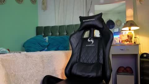 Snapshot of kenfenty chatting on 10.09.25 Chriss Morales online show from 10.09.25