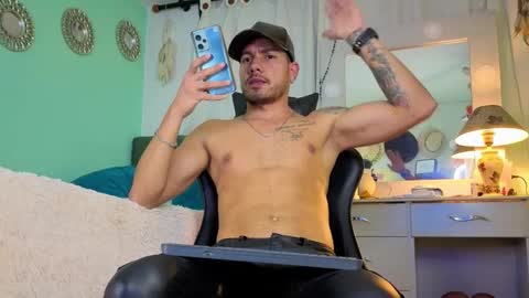 Snapshot of kenfenty chatting on 10.16.25 Chriss Morales online show from 10.16.25