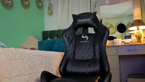 Snapshot of kenfenty chatting on 11.08.25 Chriss Morales online show from 11.08.25