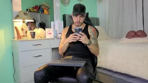 Snapshot of kenfenty chatting on 01.06.26 Chriss Morales online show from 01.06.26