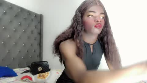 Snapshot of kenia_nihiara chatting on 07.19.26 kenia_nihiara online show from 07.19.26