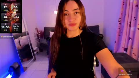 Snapshot of kennawells_ chatting on 09.25.25 kenna online show from 09.25.25