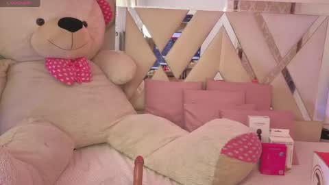 kenndal_tay online show from 04.24.26