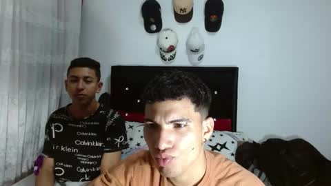 Snapshot of kenny_boys chatting on 06.21.26 ANDRE JIIMZ DZ online show from 06.21.26