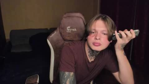 Snapshot of kenny_love69 chatting on 09.10.25 Kenny online show from 09.10.25