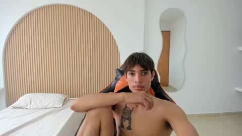 Snapshot of kenshi_roa chatting on 06.04.26 kenshi_roa online show from 06.04.26