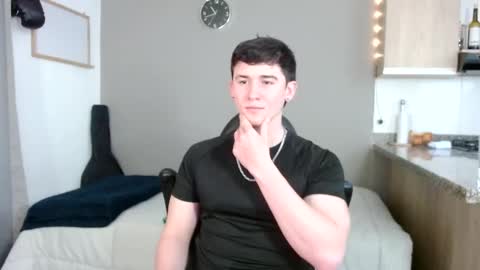 Snapshot of kent_zagann chatting on 10.16.25 Santiago online show from 10.16.25