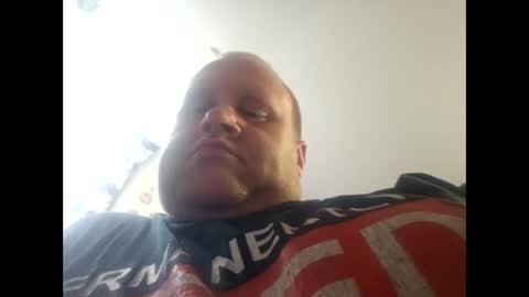 looking 4 free c2c online show from 11.06.25