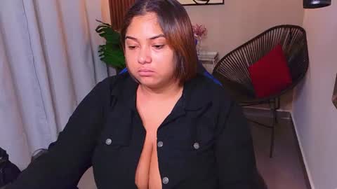 Snapshot of kenya_buhle chatting on 06.27.26 Kenya Buhle online show from 06.27.26