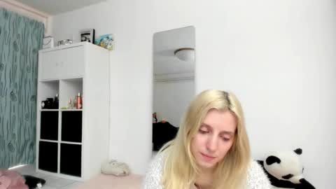 Kenzie online show from 04.05.26