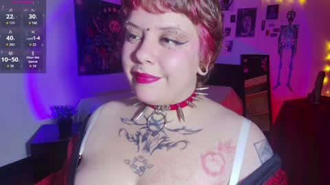 Snapshot of kenziesharik chatting on 03.26.26 Kenzie online show from 03.26.26