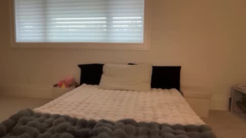 Snapshot of kenziesmithh chatting on 12.03.25 kenziesmithh online show from 12.03.25