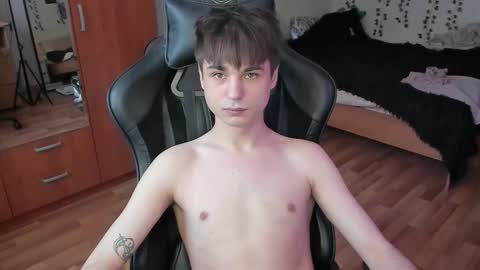 Snapshot of keorinav chatting on 11.24.25 Looking for a moderator I PVT IS OPEN online show from 11.24.25