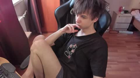 Looking for a moderator I PVT IS OPEN online show from 02.15.26