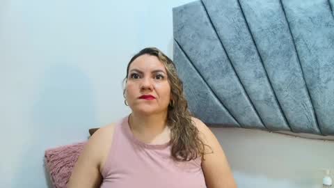 Snapshot of kerly_mature42 chatting on 06.05.26 KERLY online show from 06.05.26