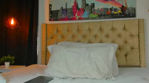 Snapshot of keryhillson chatting on 01.07.25 Kery Hillson online show from 01.07.25