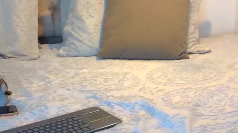 Snapshot of keryhillson chatting on 11.26.25 Kery Hillson online show from 11.26.25