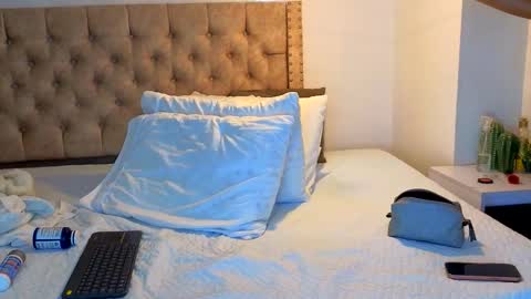 Snapshot of keryhillson chatting on 01.11.26 Kery Hillson online show from 01.11.26