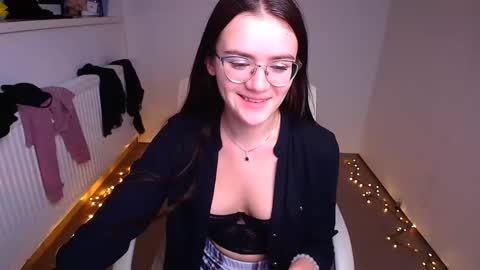 Snapshot of ketrin_pirsss chatting on 01.30.25 Ketrin online show from 01.30.25
