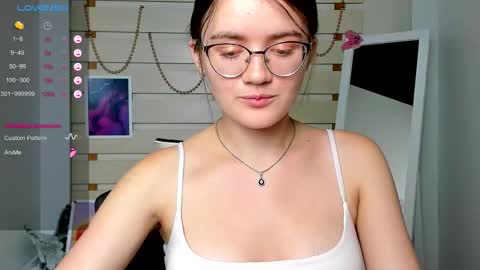 Snapshot of ketrin_pirsss chatting on 09.11.25 Ketrin online show from 09.11.25