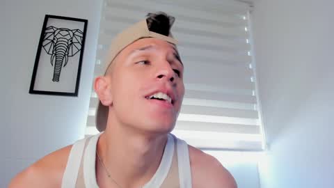 Snapshot of kevin_ahs1 chatting on 12.11.24 Kevin Ahs online show from 12.11.24