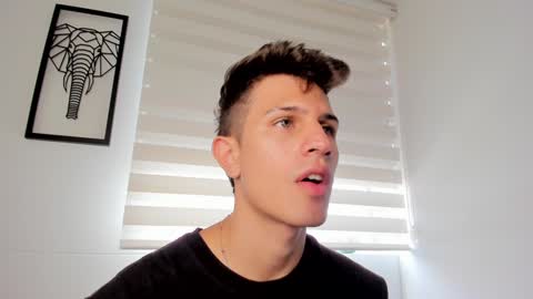 Snapshot of kevin_ahs1 chatting on 01.08.25 Kevin Ahs online show from 01.08.25