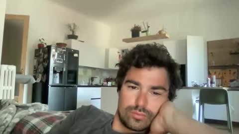Snapshot of kevinpillobello chatting on 04.26.26 kevinpillobello online show from 04.26.26