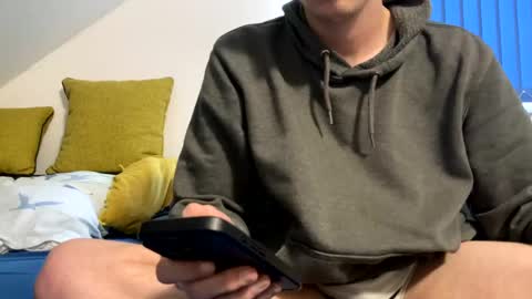 Snapshot of kevoo663380 chatting on 02.16.25 kevoo663380 online show from 02.16.25