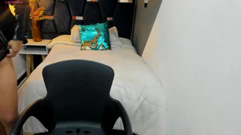 KEYLA BRUNETTE online show from 04.17.26