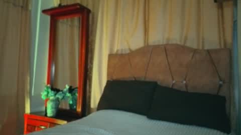 Snapshot of keyla_roberts_ chatting on 02.27.26 Adhara. Help me reach 100 likes online show from 02.27.26