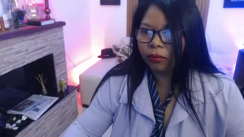 Snapshot of keylathomson chatting on 05.25.26 Keyla online show from 05.25.26