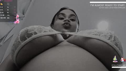 Snapshot of keyli_sweet chatting on 12.20.25 Keyla online show from 12.20.25