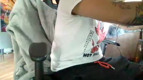 Snapshot of keyway1 chatting on 11.10.25 keyway1 online show from 11.10.25