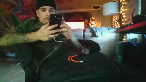 Snapshot of keyway1 chatting on 11.28.25 keyway1 online show from 11.28.25