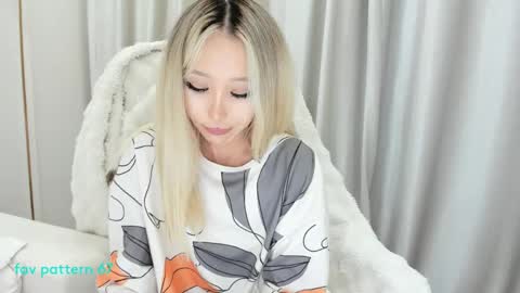 Snapshot of khaesoo chatting on 03.09.25 KHAESOO3 Yuna online show from 03.09.25