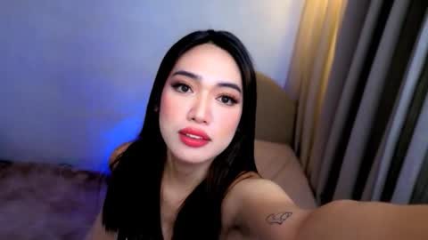 Snapshot of khaleesi_sonrisa chatting on 04.22.26 sonrisa online show from 04.22.26