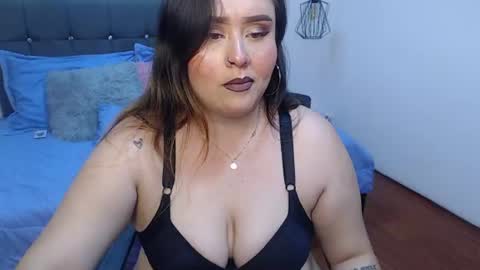 Snapshot of khalia_ chatting on 06.13.26 K H A I L A online show from 06.13.26