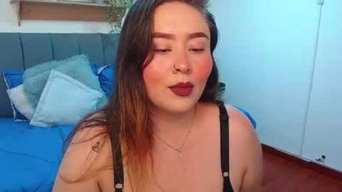 Snapshot of khalia_ chatting on 06.16.26 K H A I L A online show from 06.16.26