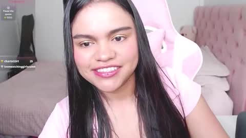 Snapshot of khaterin_26 chatting on 11.27.25 khaterin_26 online show from 11.27.25