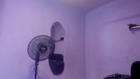 Snapshot of khaterine_hot_1 chatting on 05.13.26 Kathe Hot online show from 05.13.26