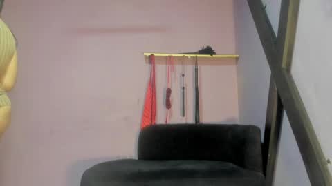 Snapshot of khaterine_hot_1 chatting on 05.26.26 Kathe Hot online show from 05.26.26
