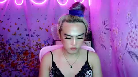 Snapshot of khelani_tsgirl4u chatting on 10.05.25 Khelani online show from 10.05.25