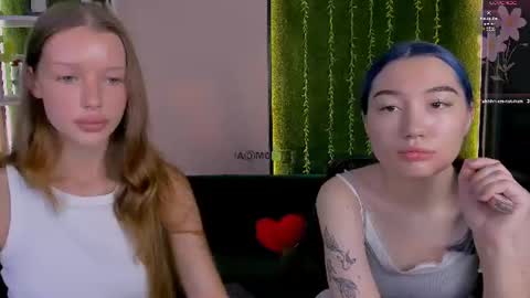 Snapshot of khloebeauty chatting on 08.07.26 khloebeauty online show from 08.07.26